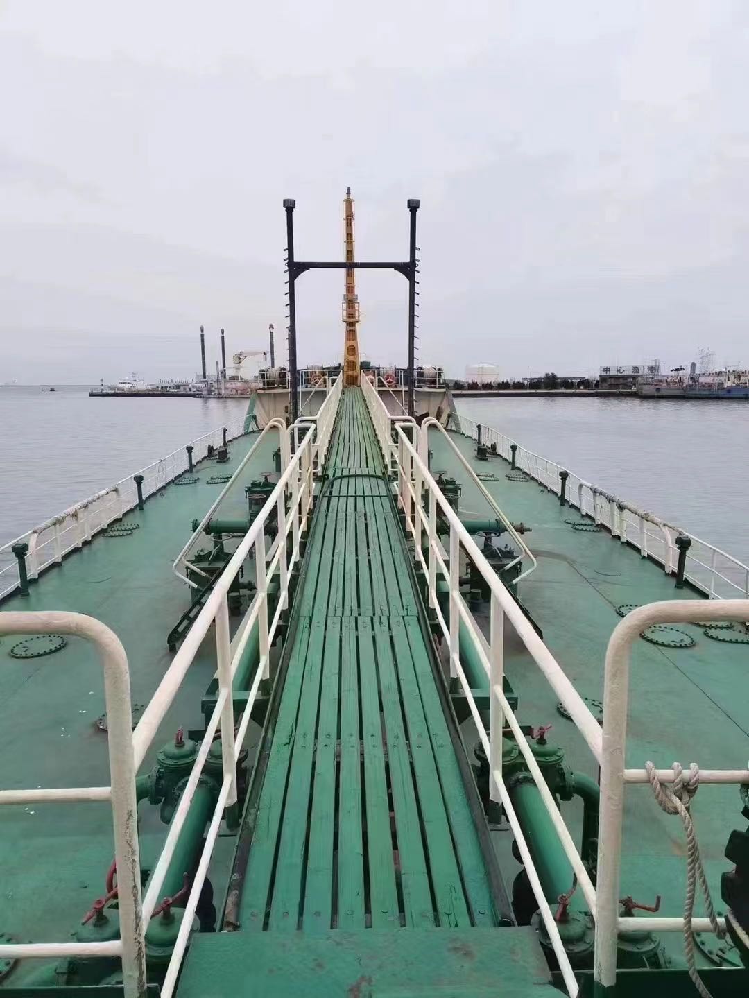 For sale: 1,500-ton double-bottom double-shell oil tanker, made in China in 2002, classification age - 图片 2