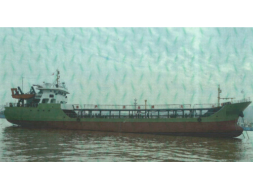 1000吨  油船