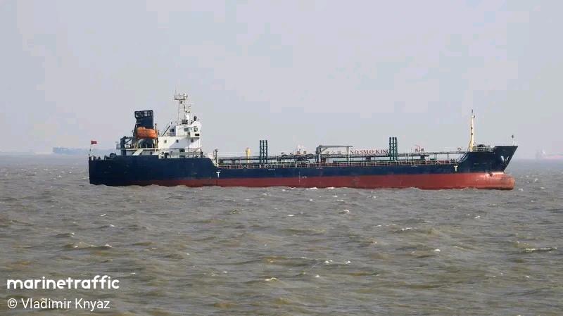 出售5000吨沥青船Sale of 5000-ton asphalt ship