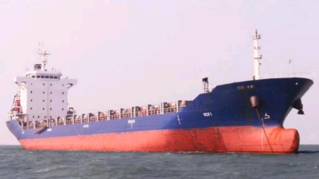 出售14500吨集装箱船Sale of 14,500-ton containers