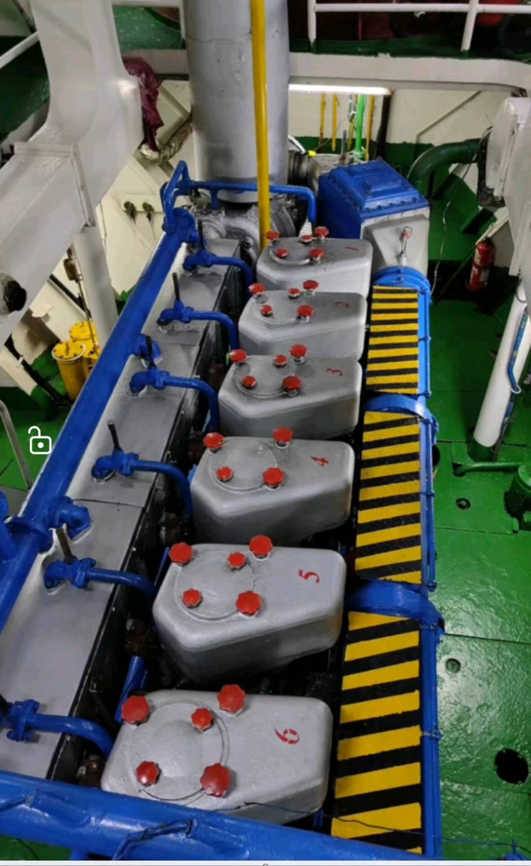 出售06年3800吨双底双壳极品油船。质量非常好[ ​