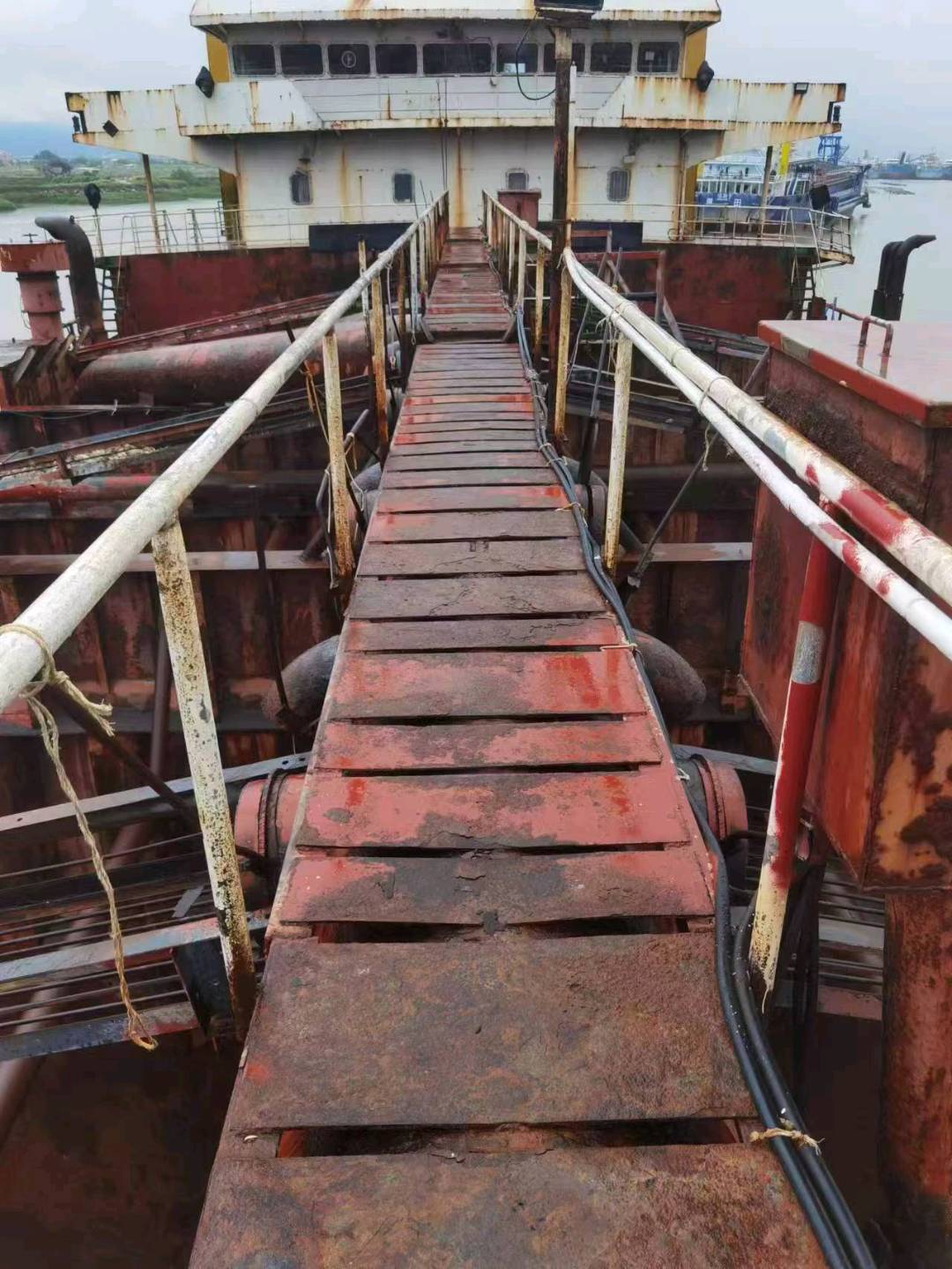 出售：巜吉船街555H》 装9000吨自吸自卸砂船 2020年7月福建龙海ZC完工