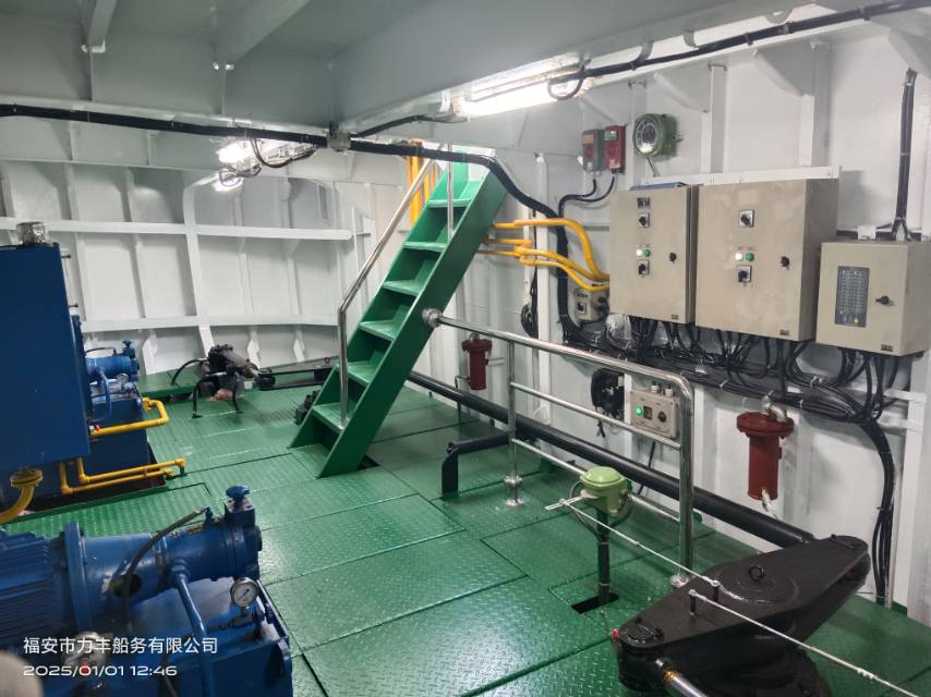CCS入级2500ps拖轮(出售)