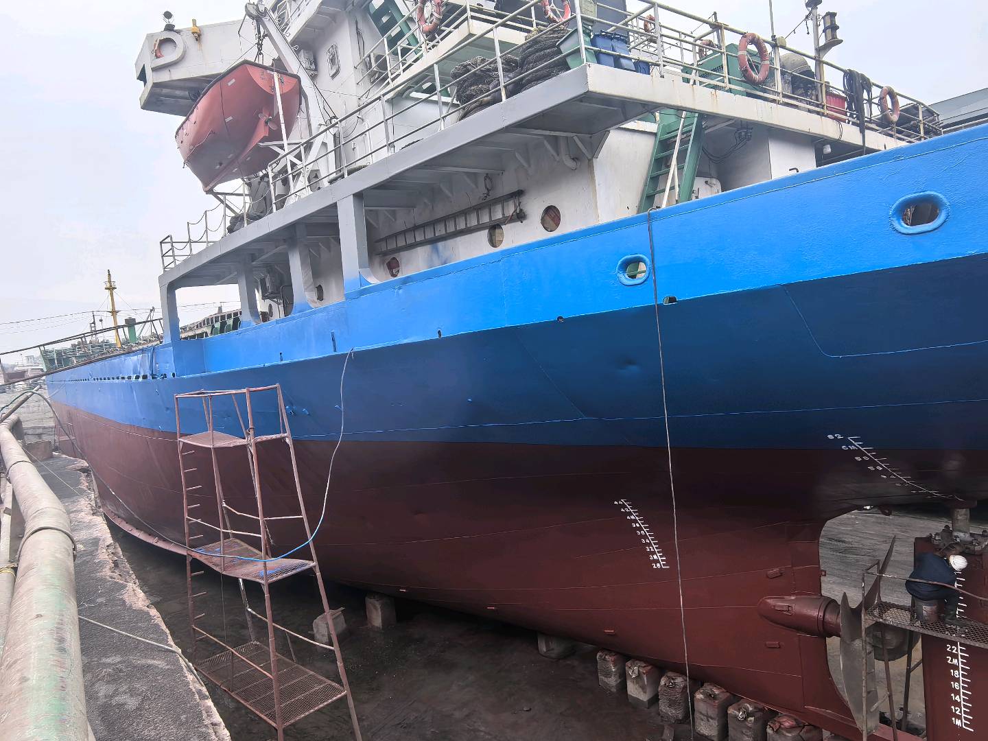 出售5000吨散货船Sell 5000-ton bulk carrier