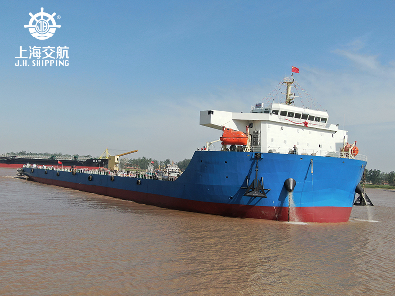 Z190【出售】500吨后驾驶甲板驳船（LCT）出租