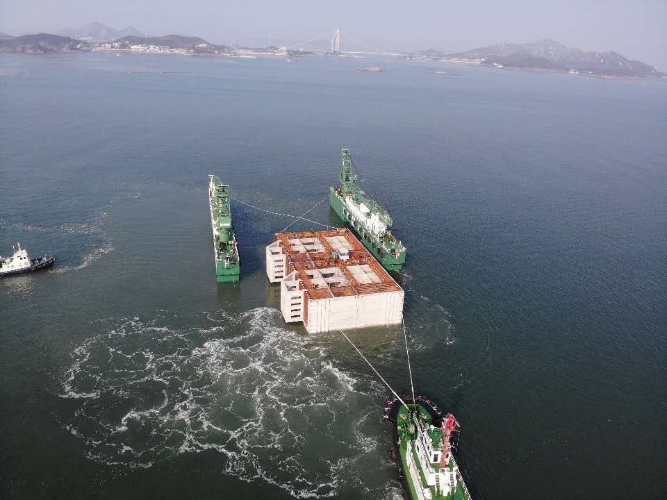 出售 浮船坞