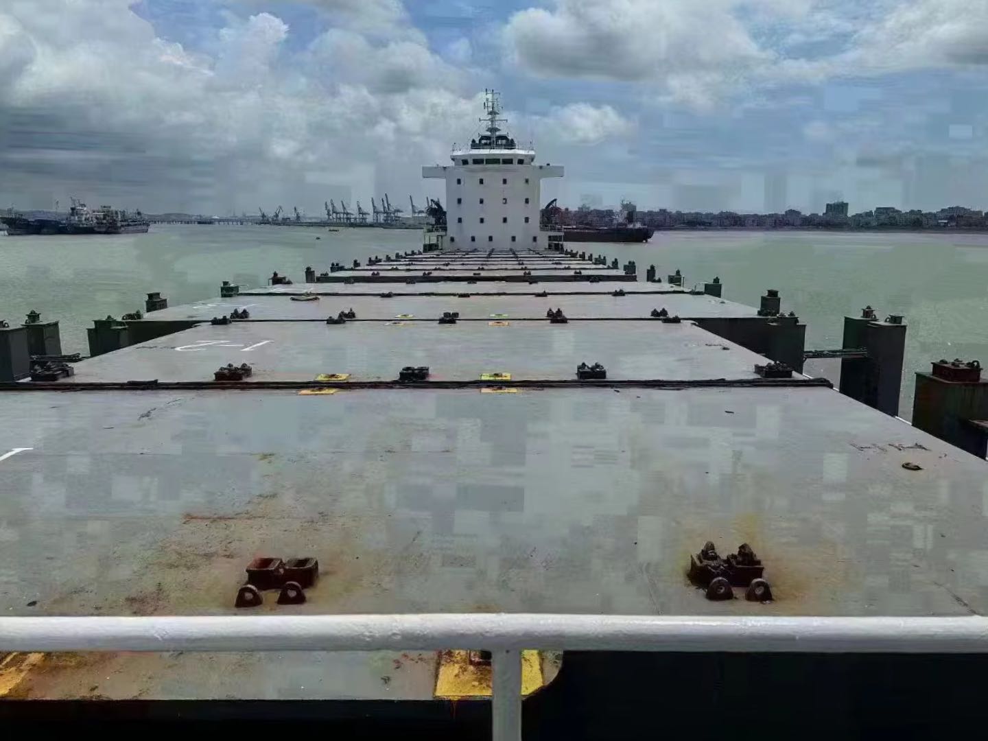 出售：10500吨集装箱船 装载标箱：648 TEU 建造年份：2008年12月 建造地址： 中国  浙江 - 图片 2