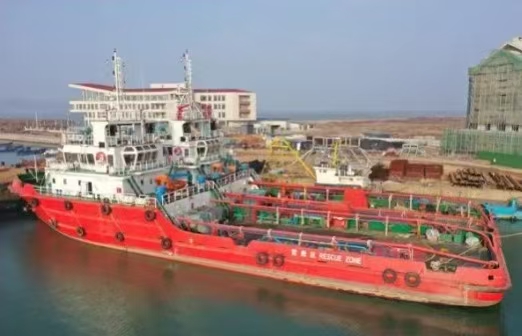 出售2010年造4000马力近海三用拖轮