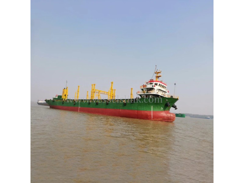2011年建造的4300载重吨320标准箱集装箱船出售