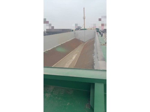 开体驳运泥船图2