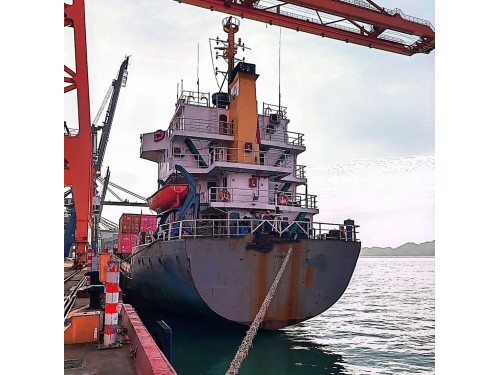 出售：2916吨集装箱船 装载标箱：180 TEU 建造年份：2006年8月 建造地址：中国 福建图2