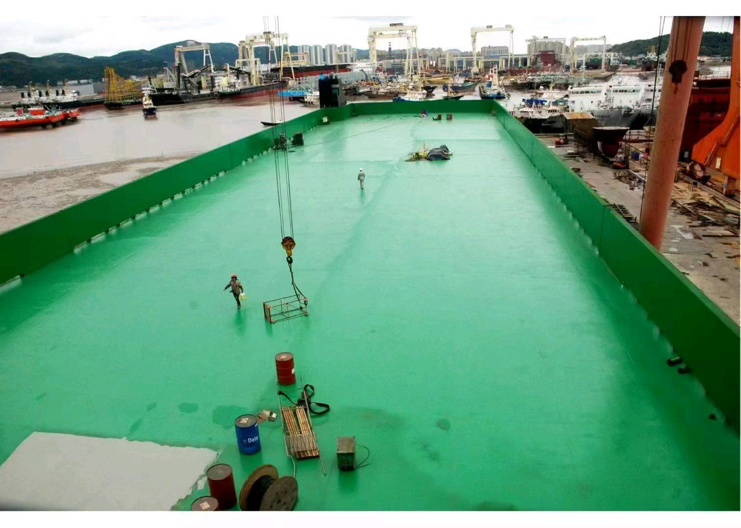 出售5200吨前驾驶甲板驳Sell 5，200 tons of front pilot deck barge