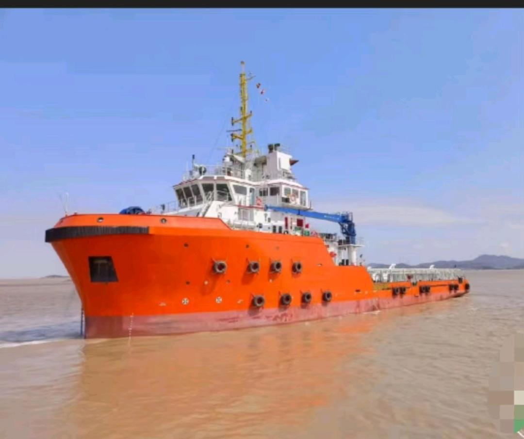出售12000马力远洋三用拖轮Sell 12,000 horsepower ocean three-purpose tugboat