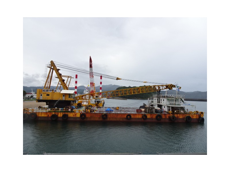 日本 建造 300t  全回转 起重船 （非自航 浮吊船）