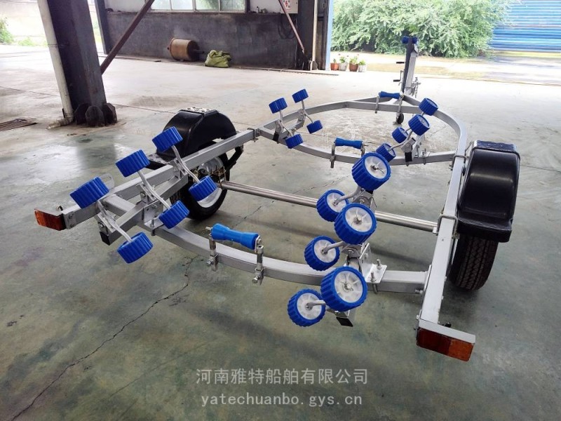 雅特冲锋舟拖车  橡皮艇拖车 船艇拖车
