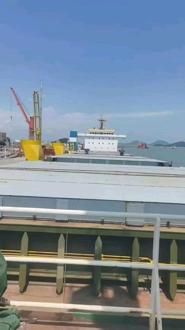 出售36000吨散货船Sell 36,000-ton bulk carriers