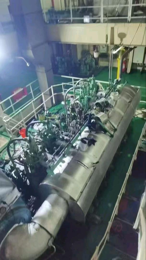 出售36000吨散货船Sell 36,000-ton bulk carriers