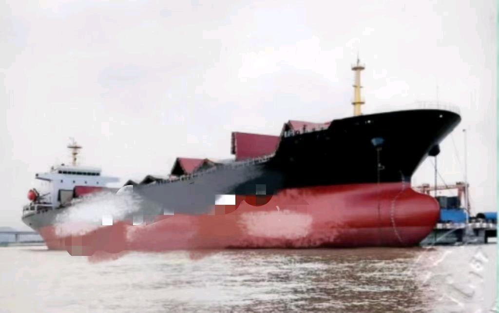 出售20000吨散货船Sell 20,000-ton bulk carriers