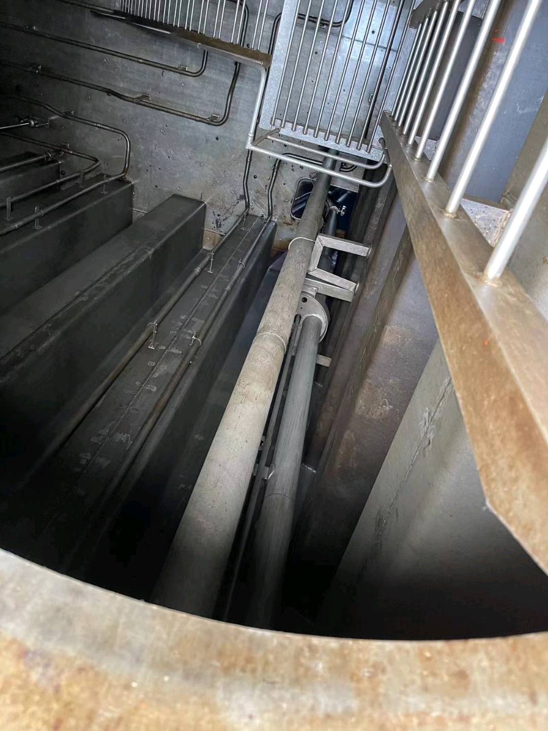 出售2000吨化学品油船，3800吨外贸油化船，5000吨外贸油化船，7000吨油船，7500吨化学品油船，