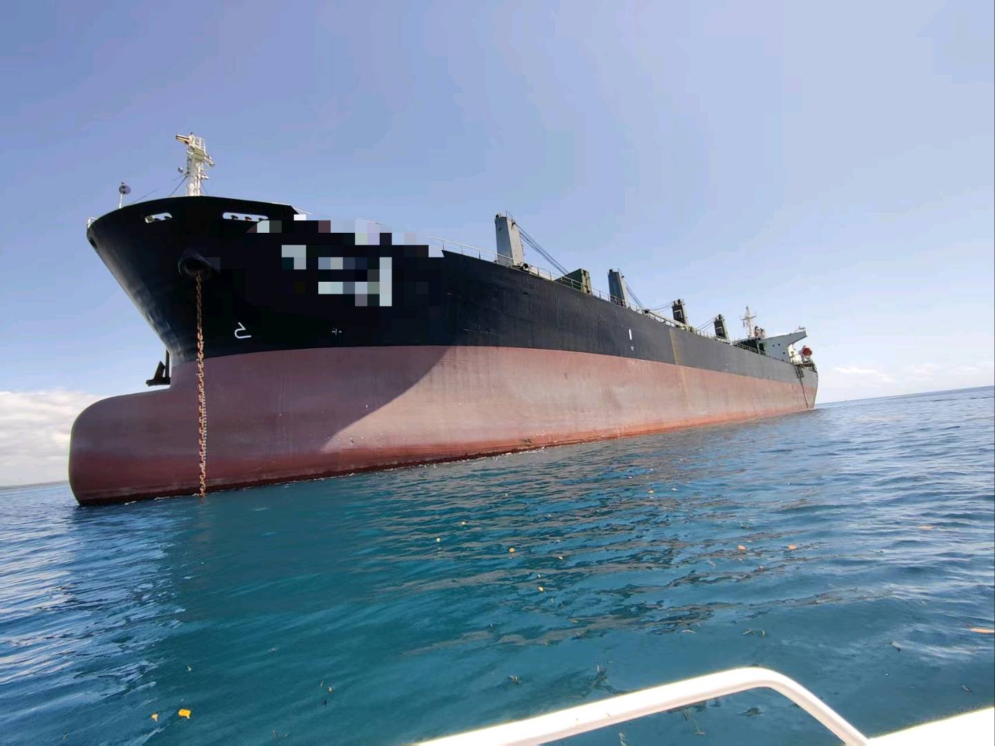 出售27000吨散货船Sell 27,000-ton bulk carriers