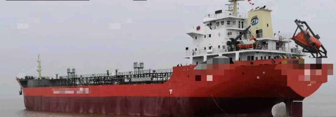 出售7100吨一级油船Sell 7,100-ton first-class oil tanker