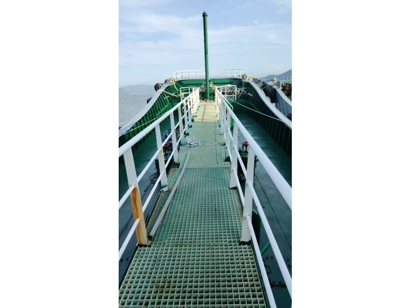 售：2019年沿海230吨供油船