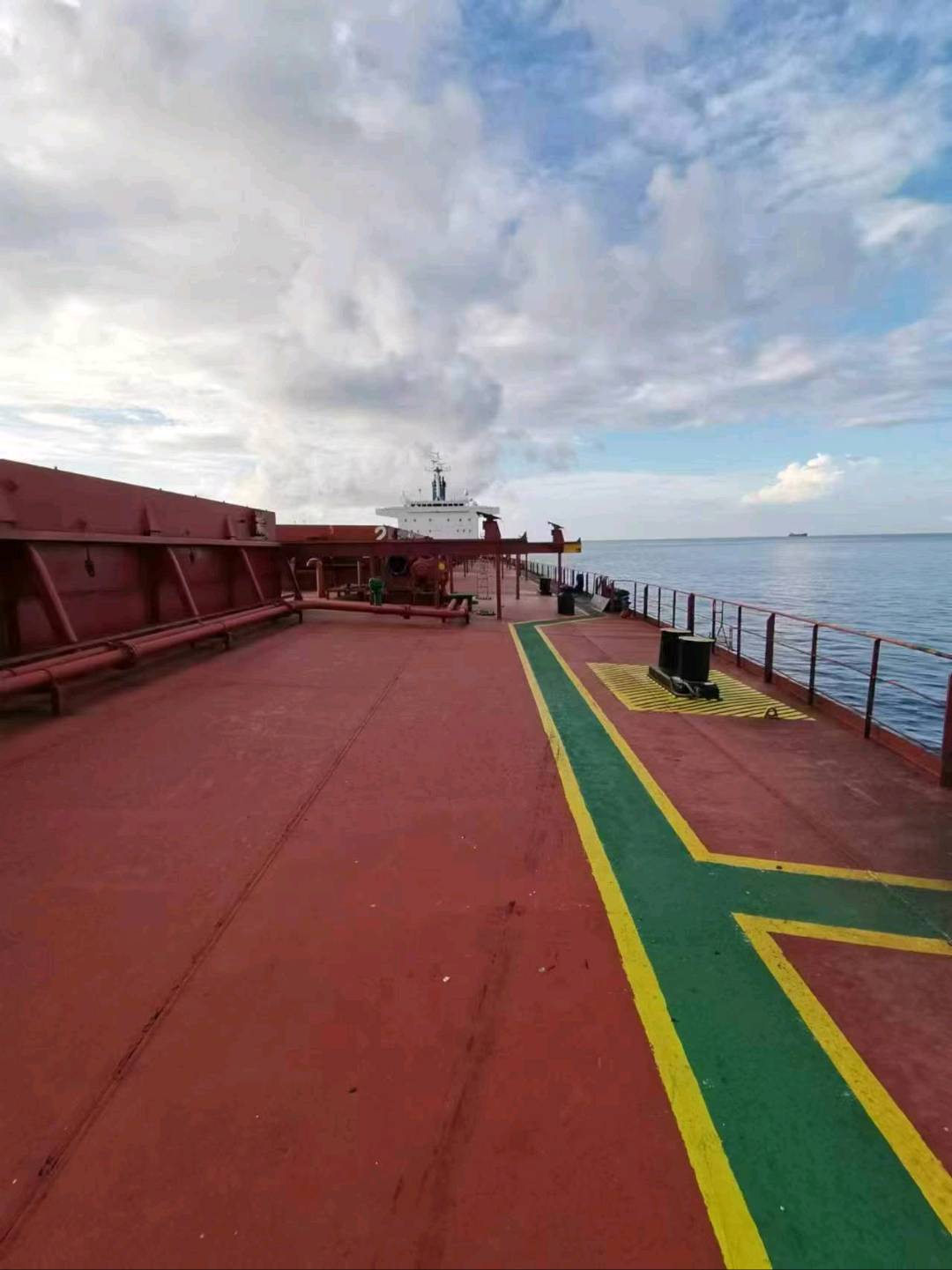 出售76000吨散货船76,000 tons of bulk carriers sold