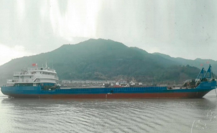 2014年建造600吨甲板船出售