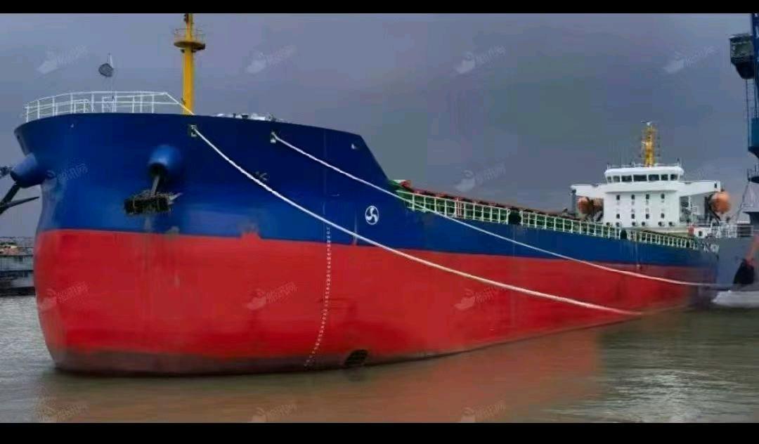 出售23000吨散货船Sell 23,000-ton bulk carriers