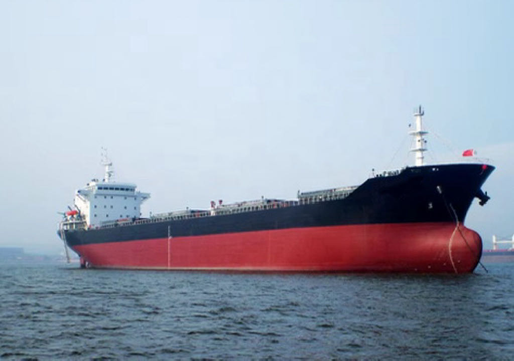 出售：15500吨在航多用途船 船舶类型：多用途船 装载集装箱：676 TEU 建造年份：2009年 建造地址：中国 浙江
