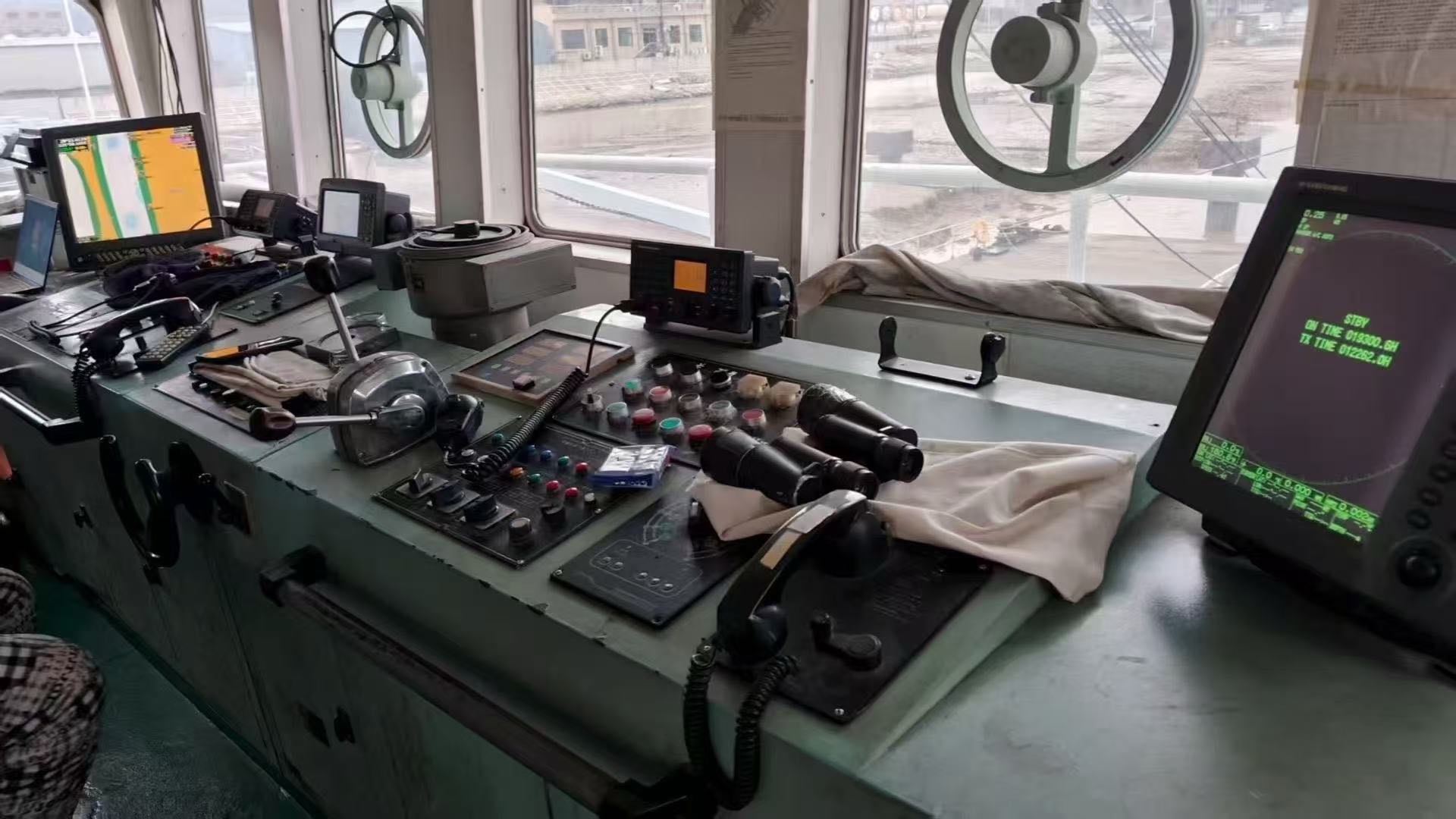 低价出售：1000吨双壳加温油船 建造年份：2010年 建造地址：中国