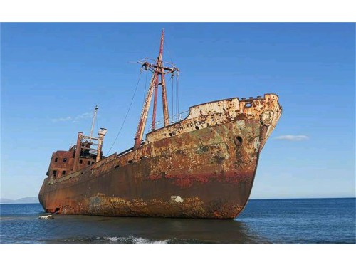 老旧废旧船舶回收