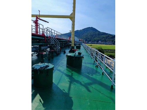 出售：4200吨双壳加温油船（闪点< 60’C) 建造年份：2011年 建造地址：中国 浙江图2