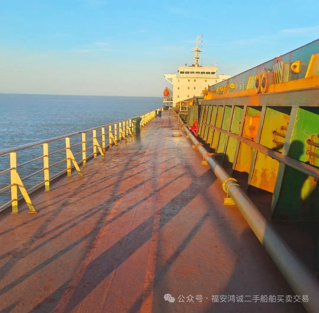 出售：26500吨散货船 建造年份：2011年2月 建造地址：中国 浙江