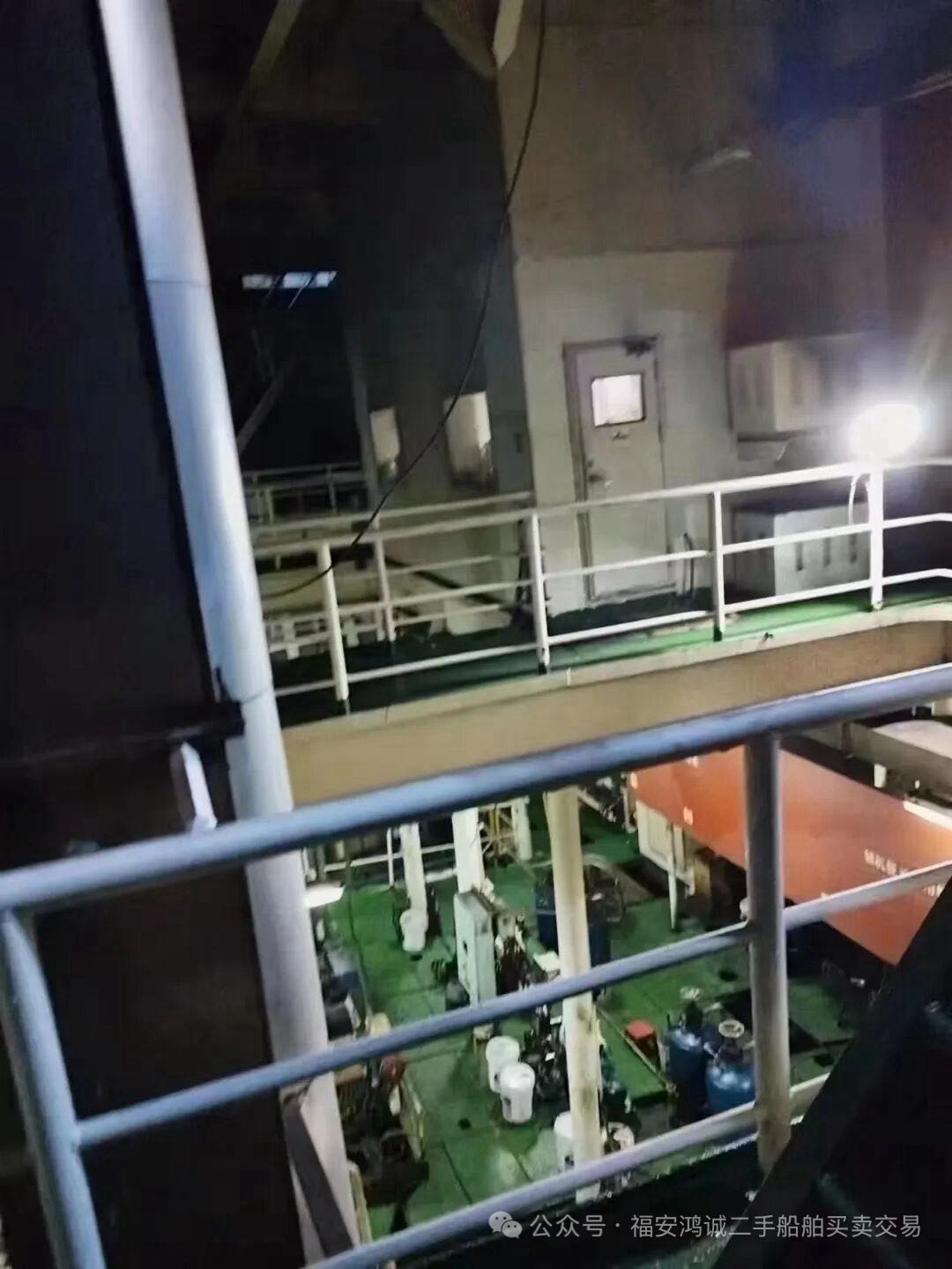 出售：20500吨集装箱船/前驾驶/ 装载集装箱：1216 TEU 建造年份：2019年 建造地址：中国