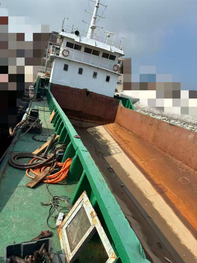 运泥船