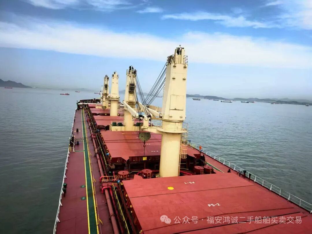 出售：32000吨散货船 建造年份：2010年 建造地址：中国