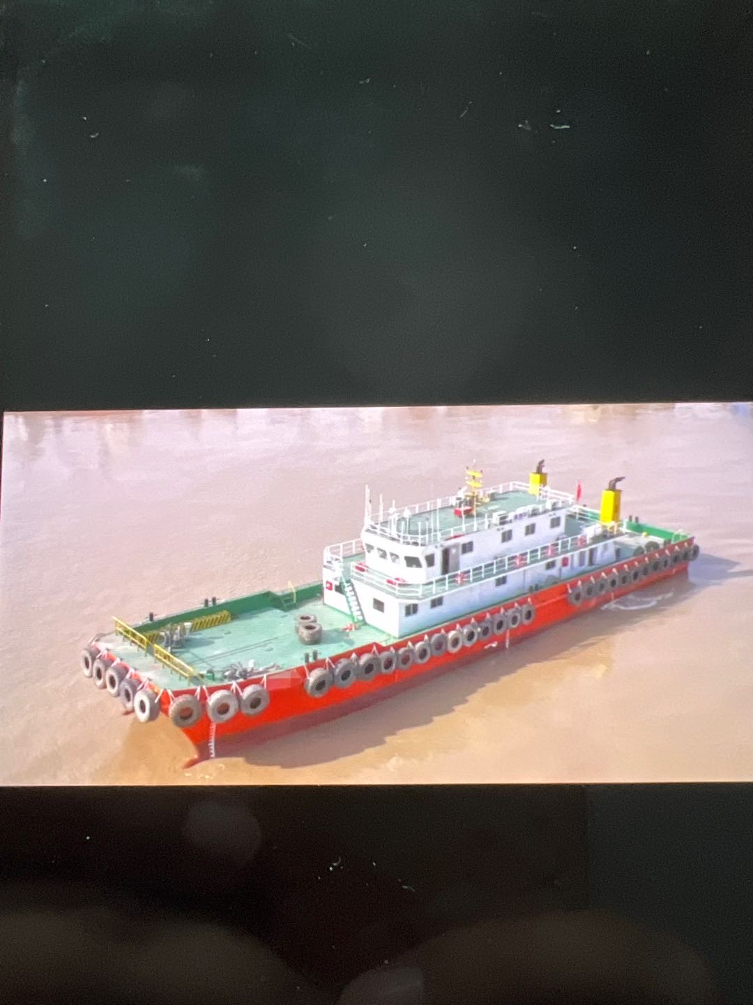 售在建双体运维船