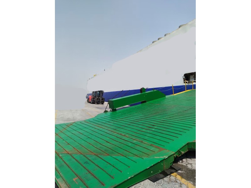 出售2022年浙江造5500吨800辆小车滚装船