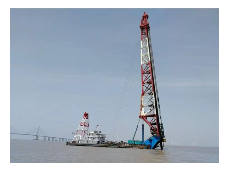 出售2022年造137米打桩船 CCS