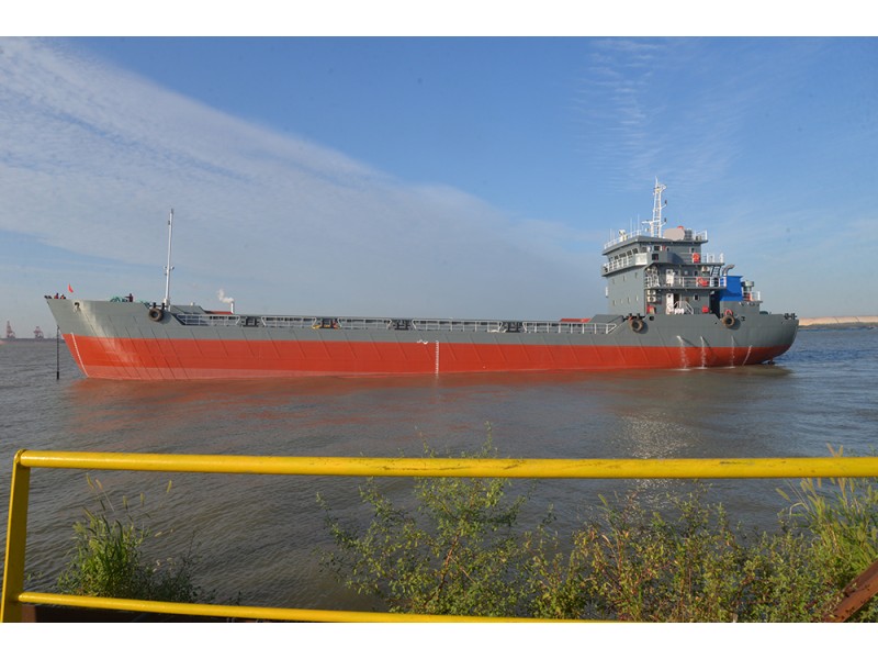 出售2024年造2600方沿海开体泥驳