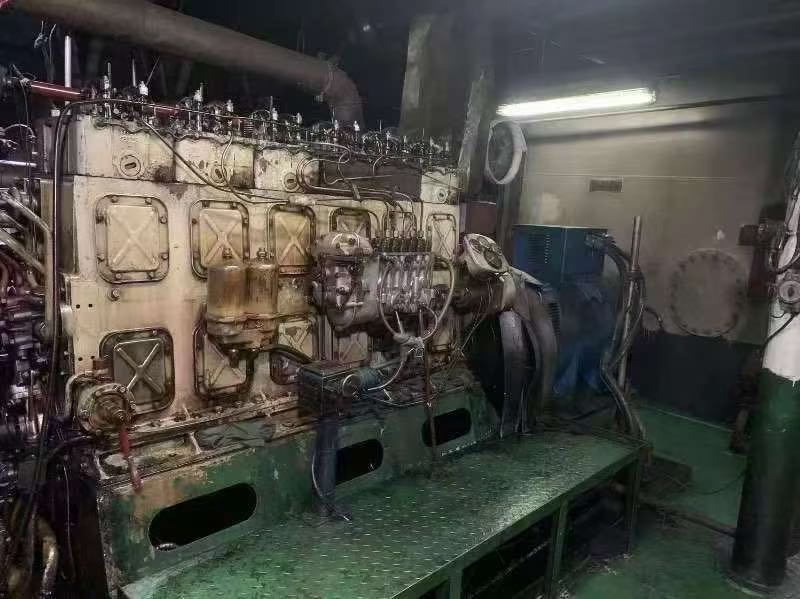 低价出售：9880吨双壳散货船 建造年份：2008年12月 建造地址：中国