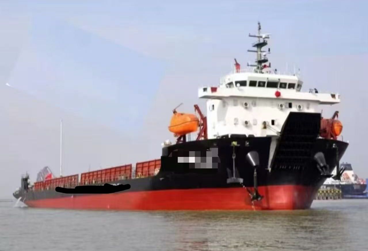 转让2015年江苏建35米宽甲板干货船