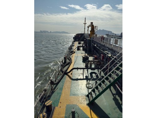 出售：1700吨双壳油船 （闪点>60℃) 建造年份：2011年04月 建造地址：中国 浙江图5