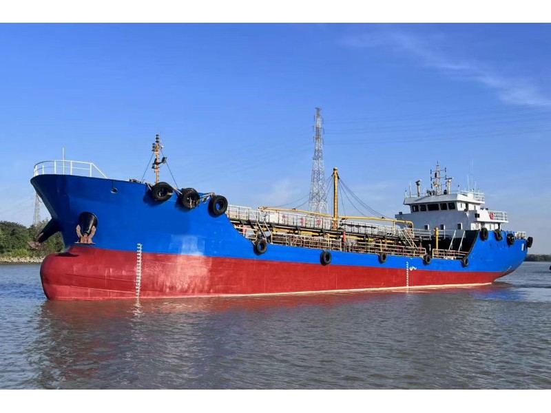 出售2012年造1400吨沿海双底双壳三级油船
