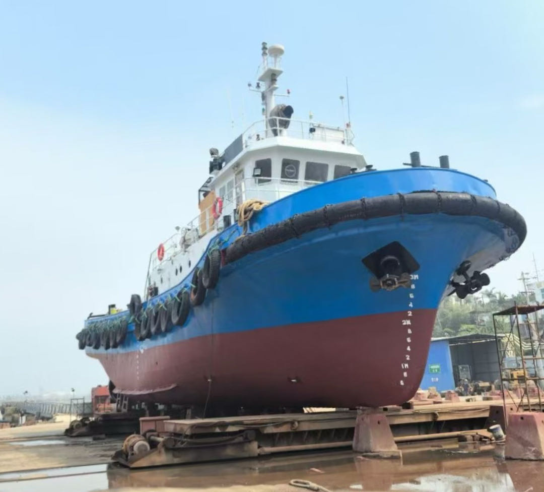 出售：1500马力普通拖轮 船舶类型：普通推（拖）船 建造年份：2009年2月 建造地地：中国 福建
