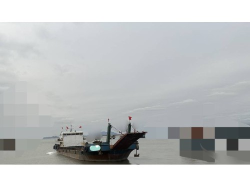 出售1200吨沿海后驾甲板船图1