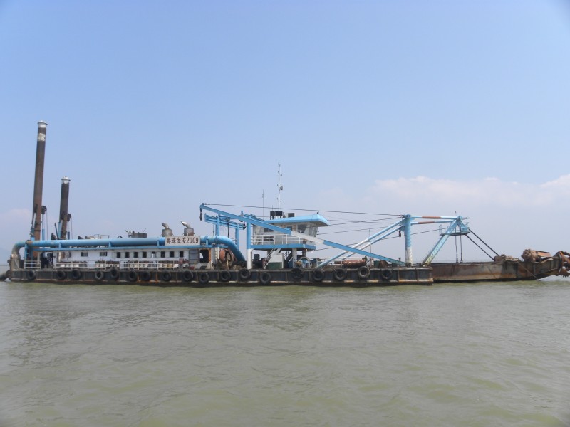 出售绞吸式挖泥船