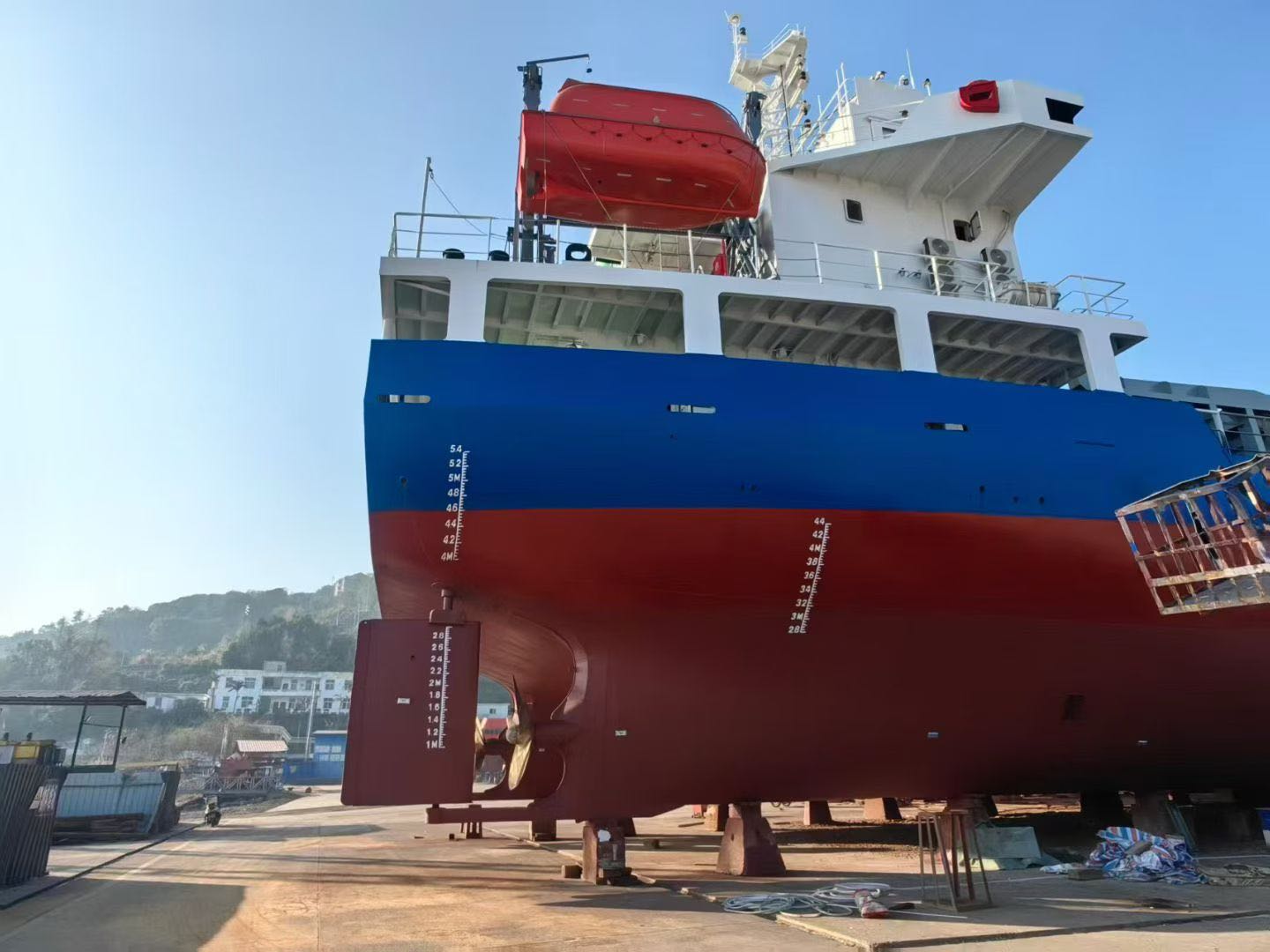 出售 ：4600吨双机双壳散货船 建造年份：2017年 建造地址：中国 浙江