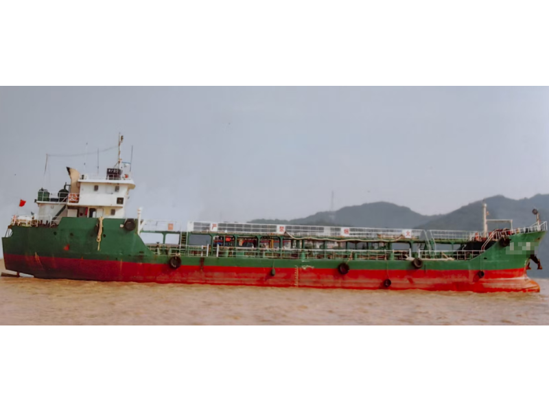 2012年建造4200吨CCS油船出售